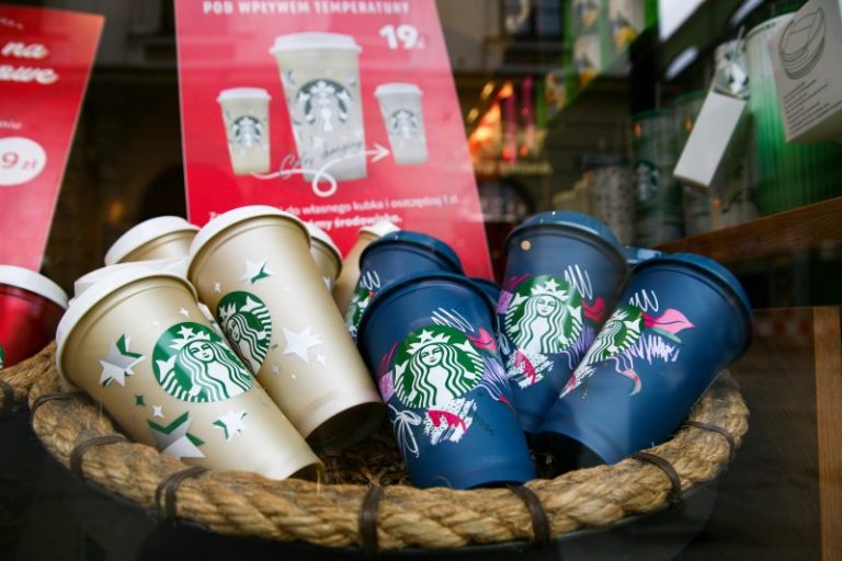 Starbucks will accept reusable cups for drivethru and mobile orders
